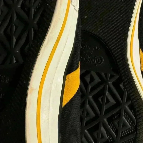 Preowned Converse Black and Yellow All Stars Men’s size 9 Women’s 11 - Picture 12 of 15